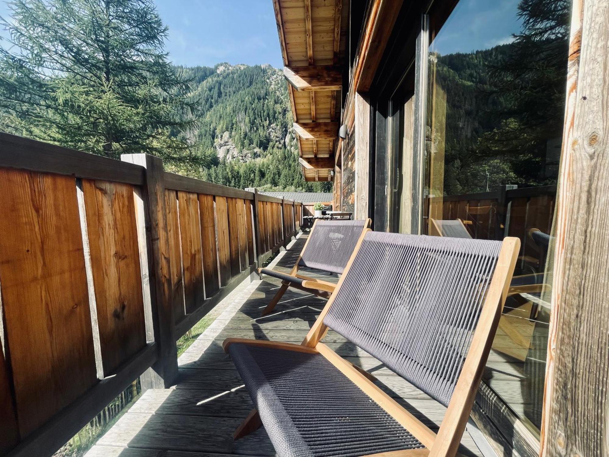 Chalet Le Petit Nicolas, Jacuzzi, Vue Mont Blanc Chamonix Exterior foto